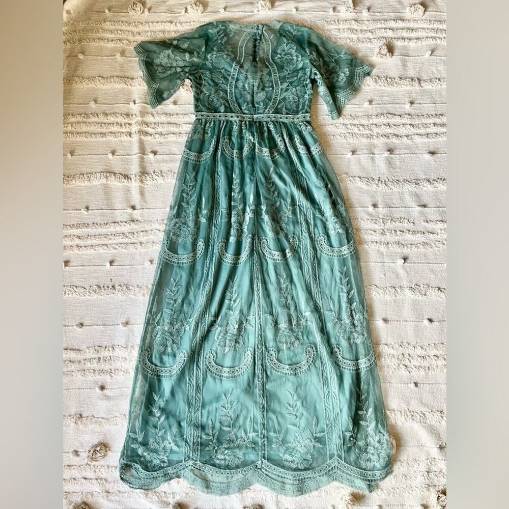 Pinkblush Lace Overlay Maxi Maternity Dress in Sage Size Small - Picture 9 of 11